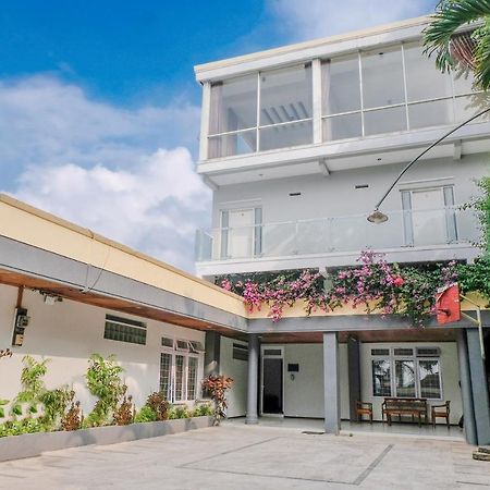 Oyo 803 Toetie Hotel Batu  Exteriér fotografie