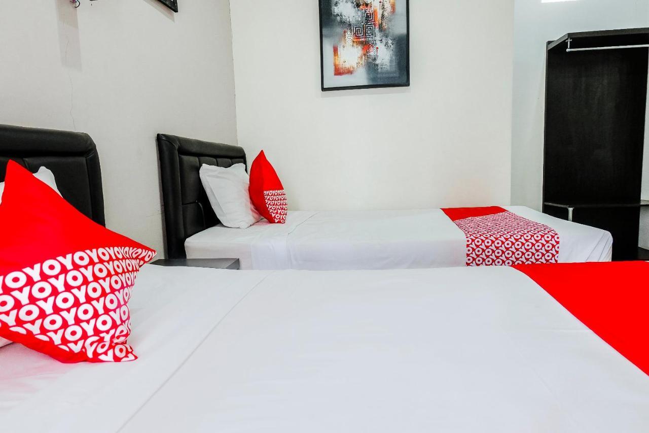 Oyo 803 Toetie Hotel Batu  Exteriér fotografie